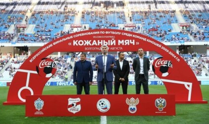 Команда «Спутник» из Екатеринбурга сразилась в лучшей четверке команд всероссийского турнира с сильнейшими футболистами страны