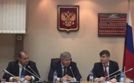 Максим Загорнов продолжил работу в качестве помощника депутата ГД РФ Сергея Есякова